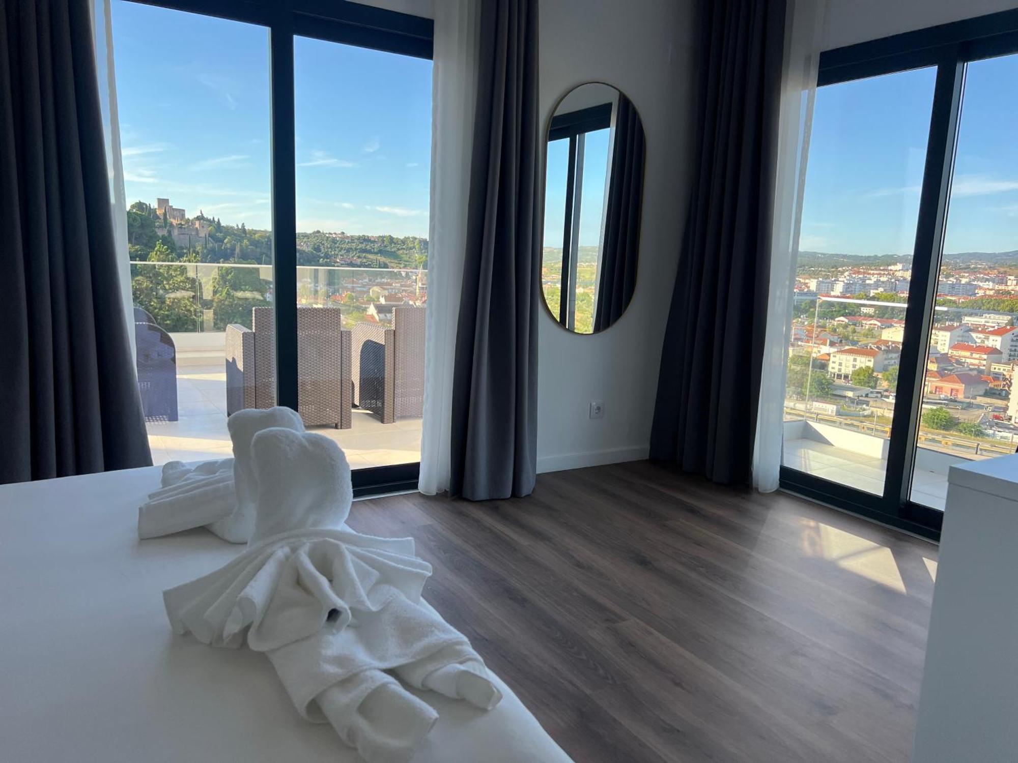Vila Pombal Tomar - Luxury Apartment With Private Pool And Castle View Экстерьер фото